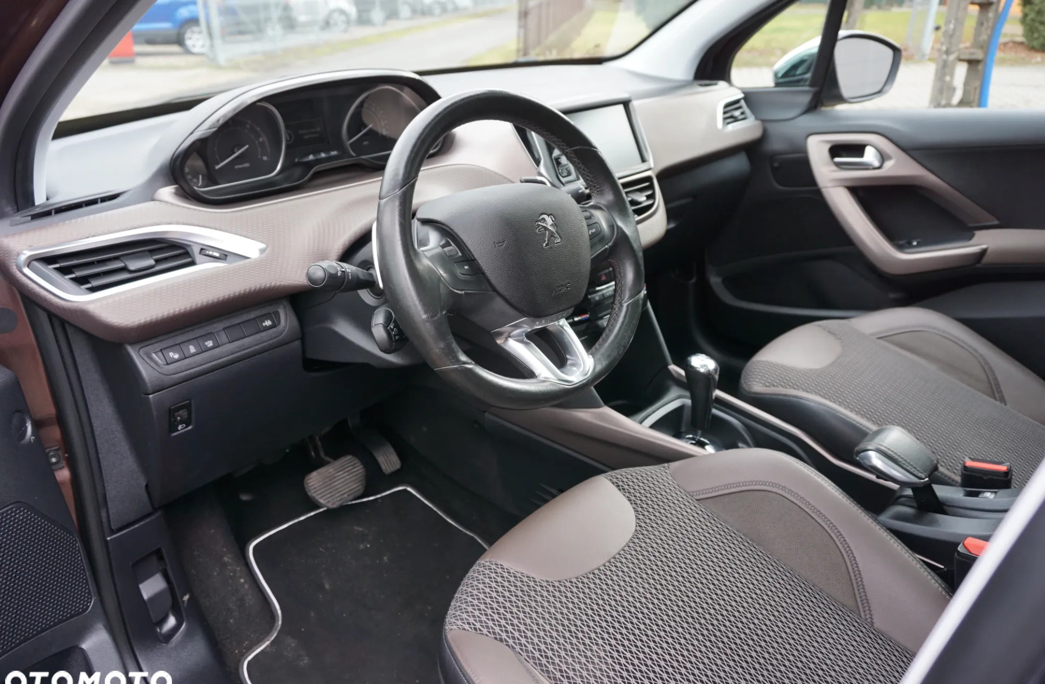 Peugeot 2008 cena 37900 przebieg: 142000, rok produkcji 2013 z Michałowo małe 172